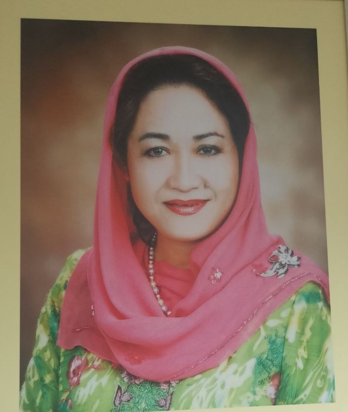 Hajah Serina Binti Sauni